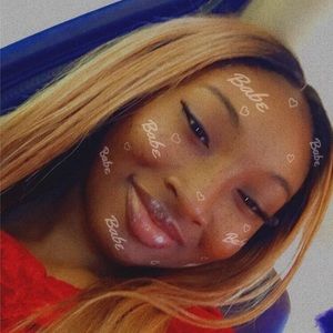 Meet your Posher, Latisha